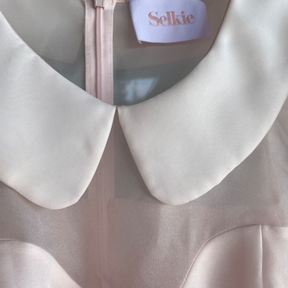 Selkie Lala Land Puff Dress. Small - Picture 7 of 9